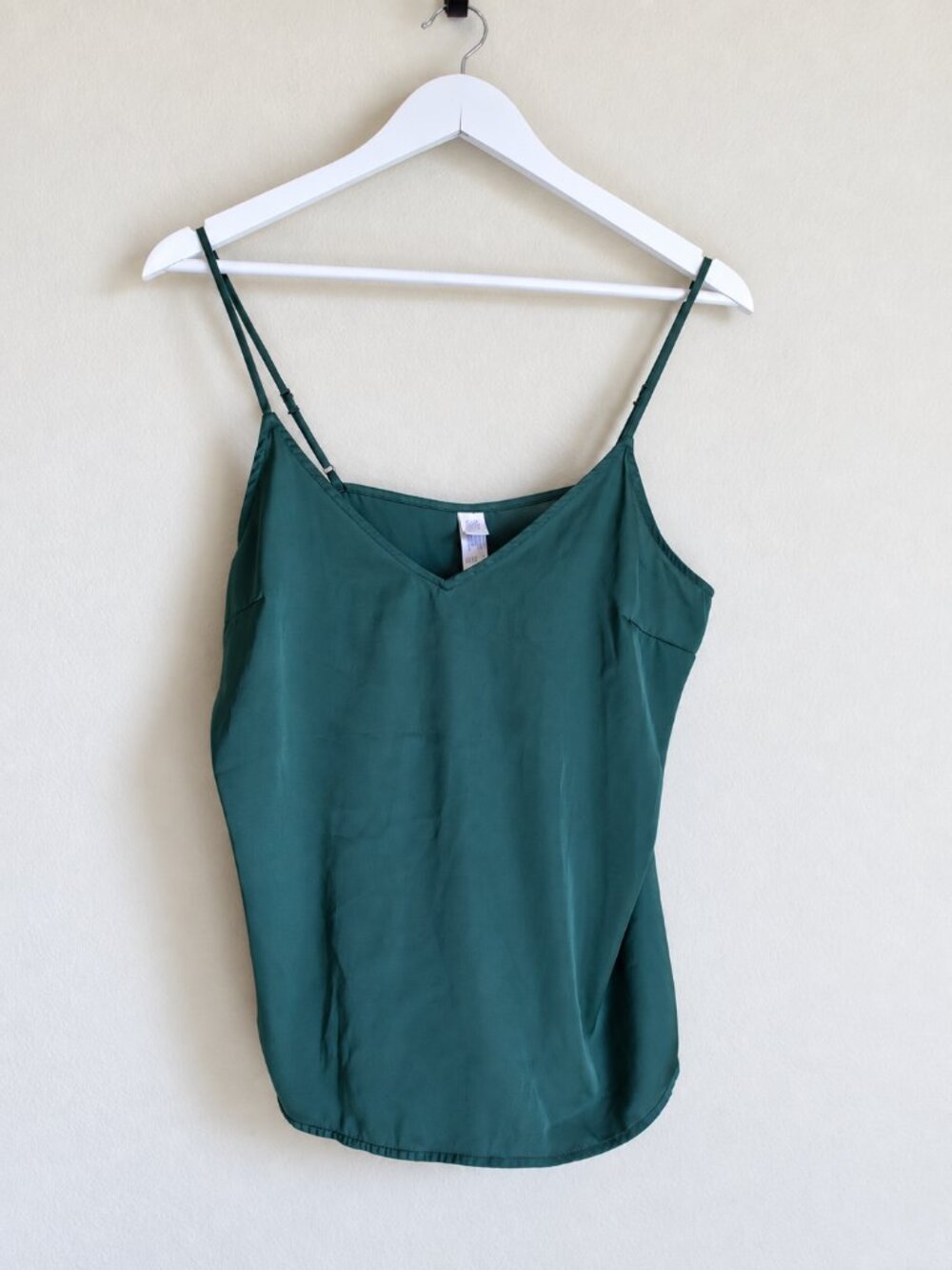 Stars Above Teal Green Satin V-Neck Camisole Tank Top Women’s S